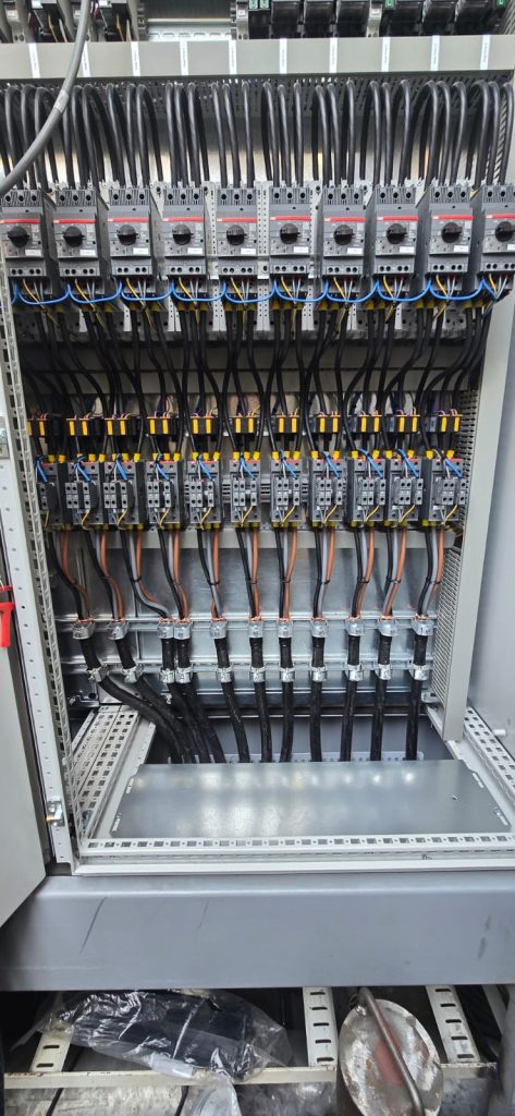 Cable Tray Installer